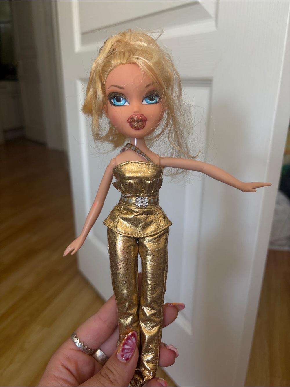 Bratz doll magic nail Chloe